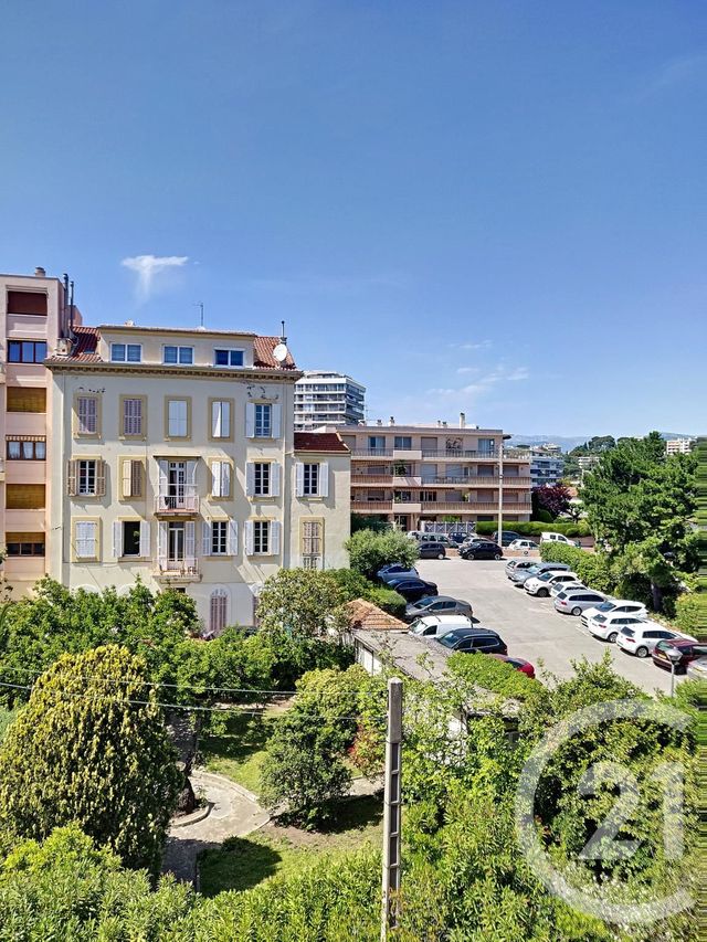 Appartement F1 à vendre - 1 pièce - 19.0 m2 - CANNES - 06 - PROVENCE-ALPES-COTE-D-AZUR - Century 21 Immobilier Service