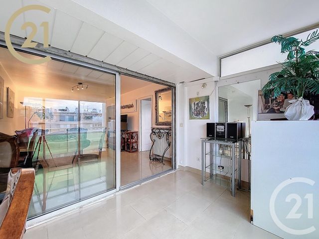 Appartement F2 à vendre - 2 pièces - 51.37 m2 - CANNES - 06 - PROVENCE-ALPES-COTE-D-AZUR - Century 21 Immobilier Service