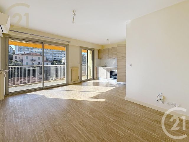 Appartement F1 à vendre - 1 pièce - 29.52 m2 - CANNES - 06 - PROVENCE-ALPES-COTE-D-AZUR - Century 21 Immobilier Service